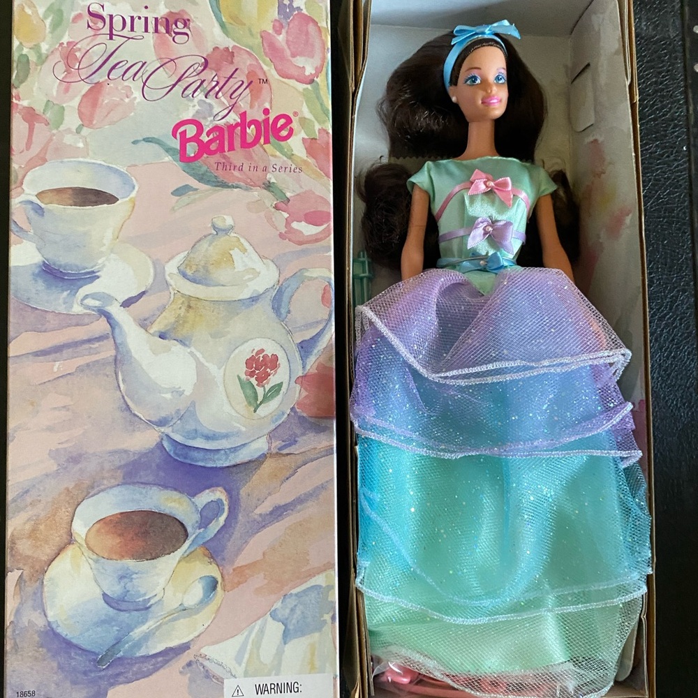 1997 Avon Barbie Spring Tea Party Doll with Floral Dress NIB
